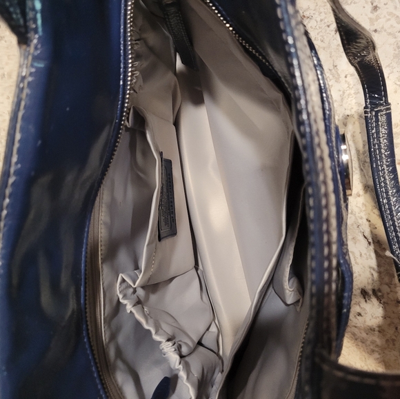 large Coach Diaper bag/shoulder bag - Picture 2 of 10